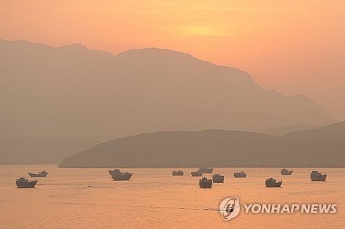 호르무즈 해협의 선박