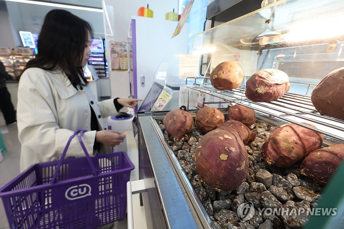 편의점 업계, 동절기 간식 본격 출시